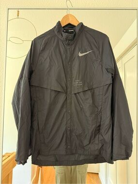 Nike Black Lightweight Windbreaker Jacket with Reflective Swoosh